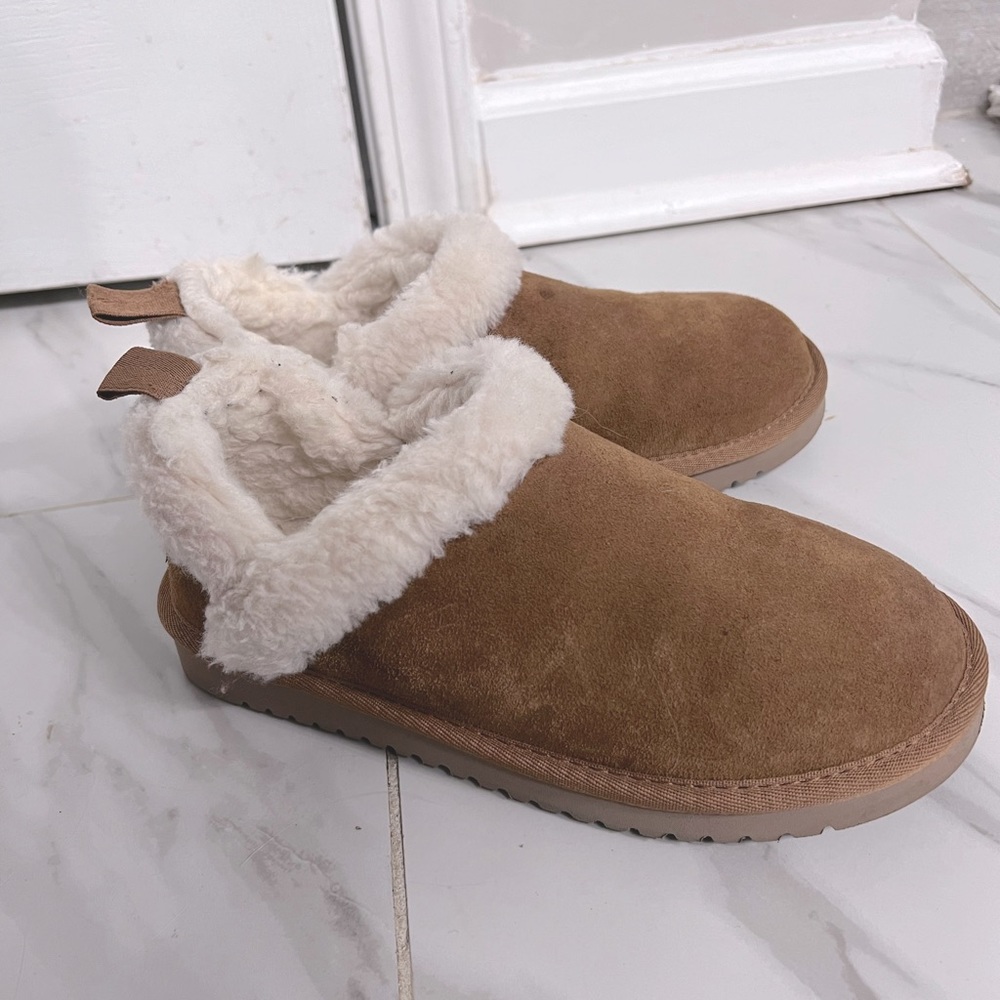 Koolabura by Uggs Women’s slip-on